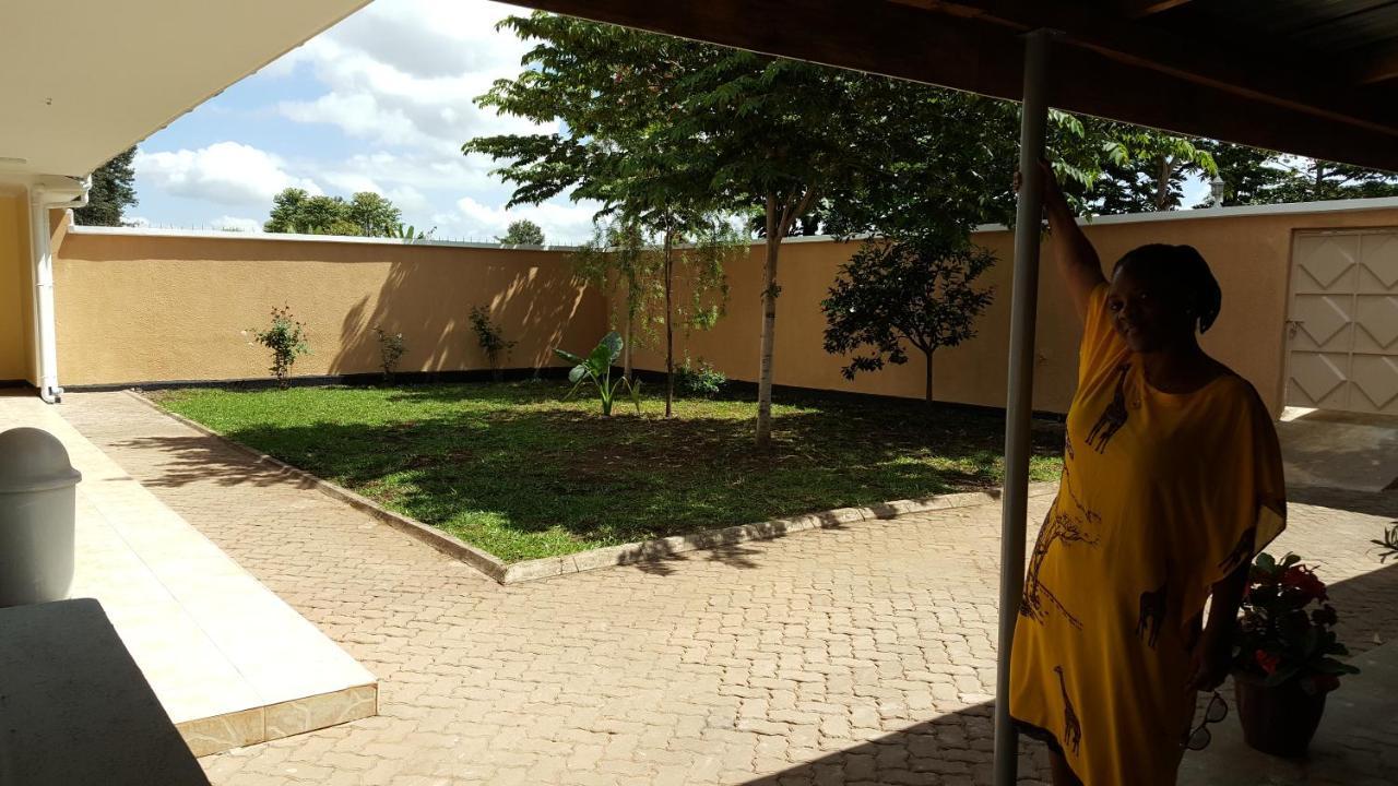 Kilimanjaro Country House Moshi Esterno foto