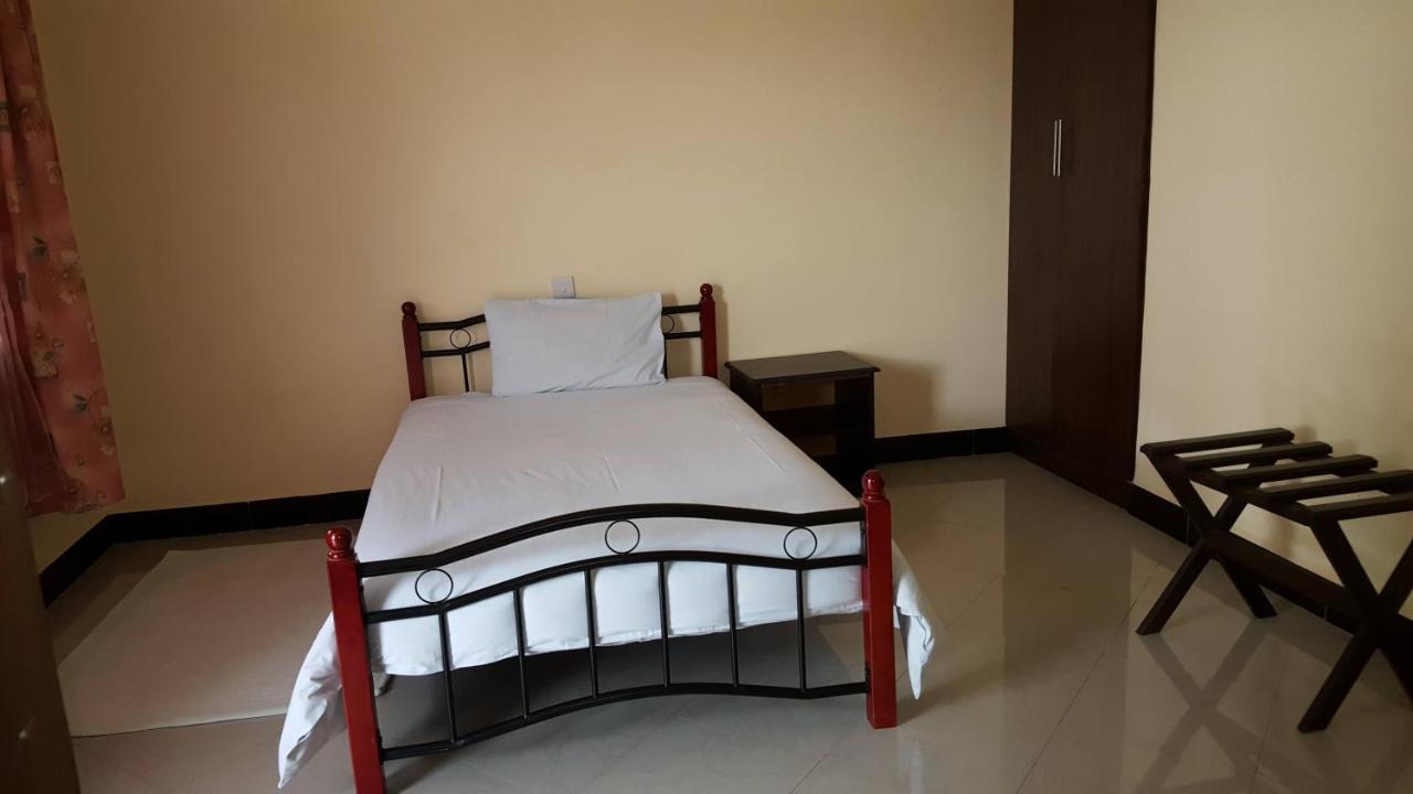 Kilimanjaro Country House Moshi Esterno foto