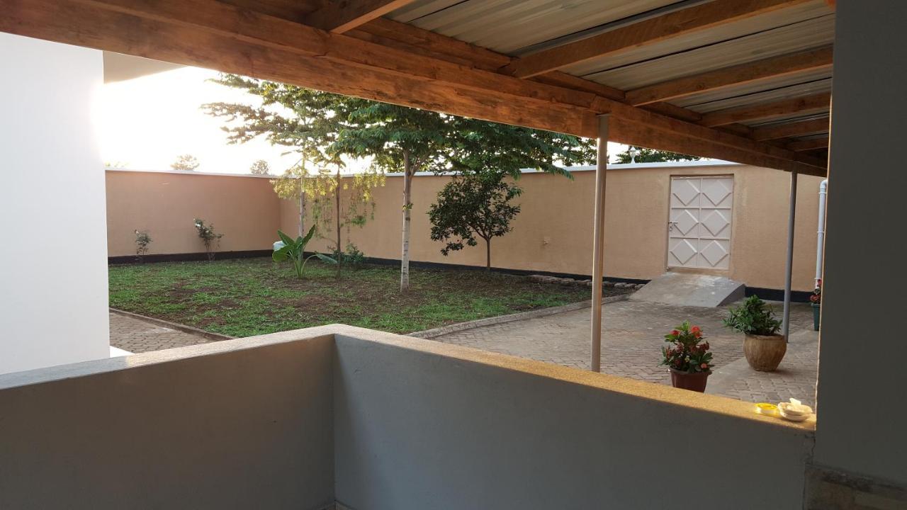 Kilimanjaro Country House Moshi Esterno foto