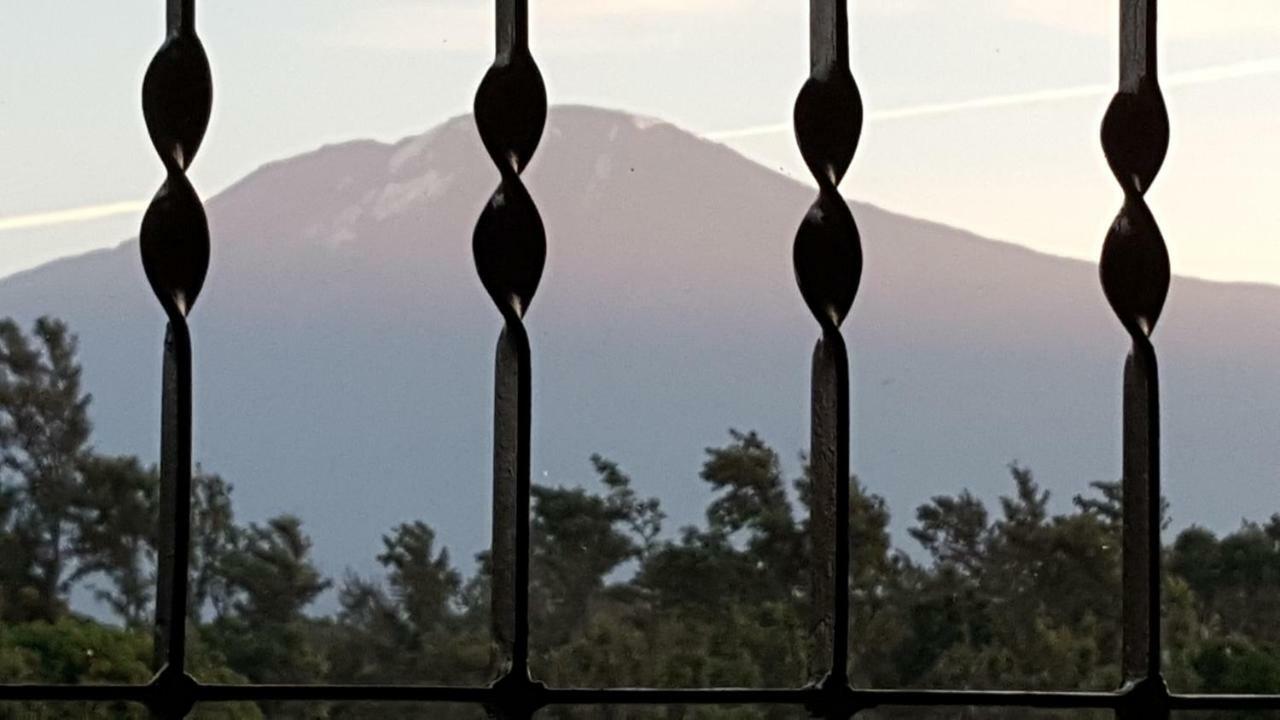 Kilimanjaro Country House Moshi Esterno foto