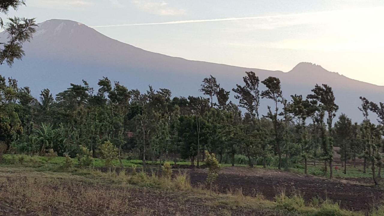 Kilimanjaro Country House Moshi Esterno foto
