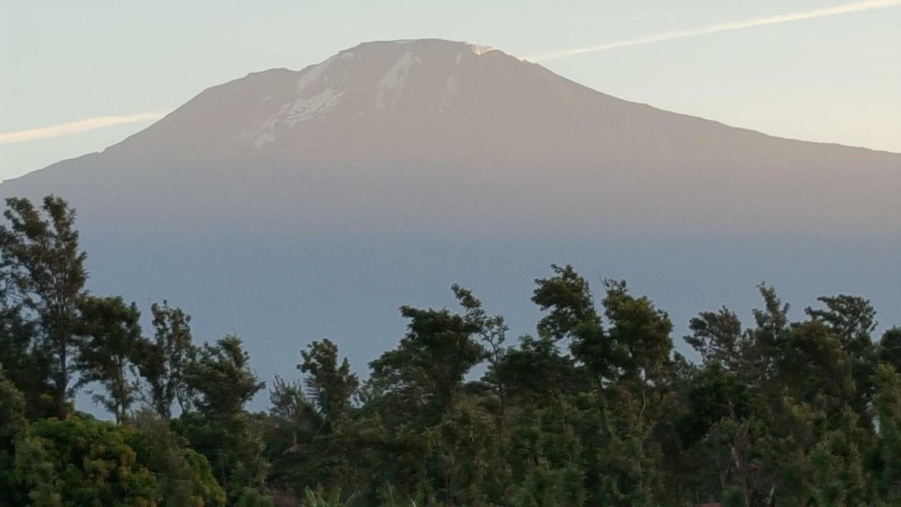 Kilimanjaro Country House Moshi Esterno foto